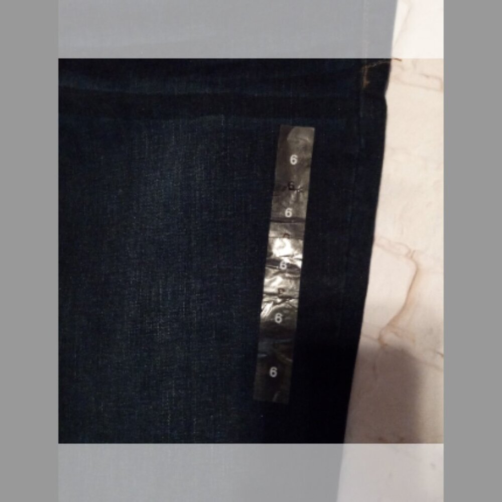 New York & Company Soho Skinny  Curve Creator Jeans - Picture 7 of 7